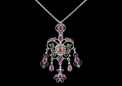 ANTIQUE VICTORIAN SUFFRAGETTE PINK GREEN PASTE PENDANT AND CHAIN CIRCA 1900 FRONT